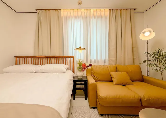 Haebangchon, Itaewon Street, Sinheung Market, Namsan Tower, 15 Minutes To Hongdae,the Still House Yongsan Apartamento Seúl