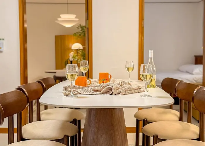 Haebangchon, Itaewon Street, Sinheung Market, Namsan Tower, 15 Minutes To Hongdae,the Still House Yongsan Apartamento