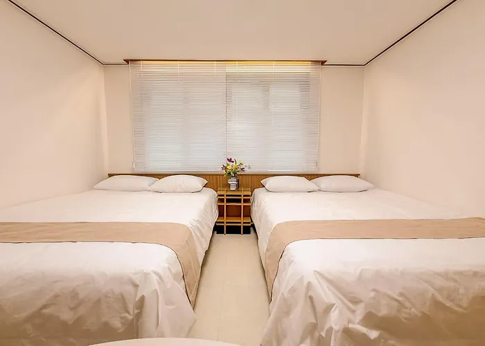 Haebangchon, Itaewon Street, Sinheung Market, Namsan Tower, 15 Minutes To Hongdae,the Still House Yongsan Apartamento