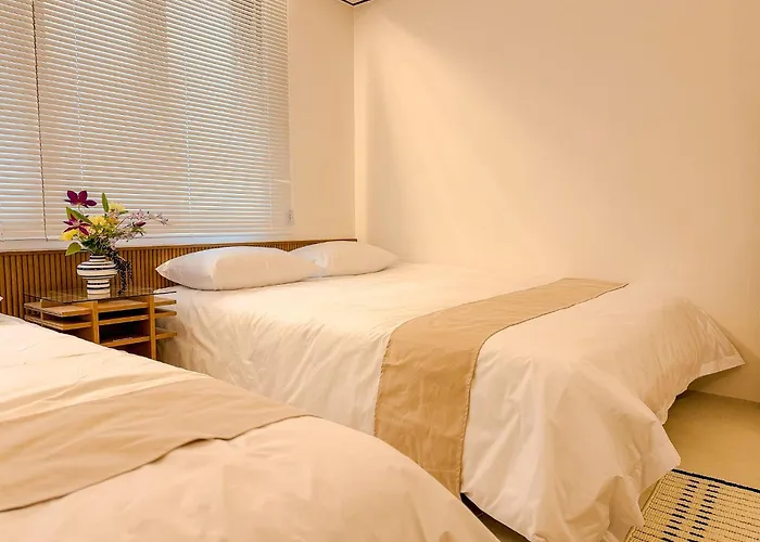 Haebangchon, Itaewon Street, Sinheung Market, Namsan Tower, 15 Minutes To Hongdae,the Still House Yongsan Apartamento