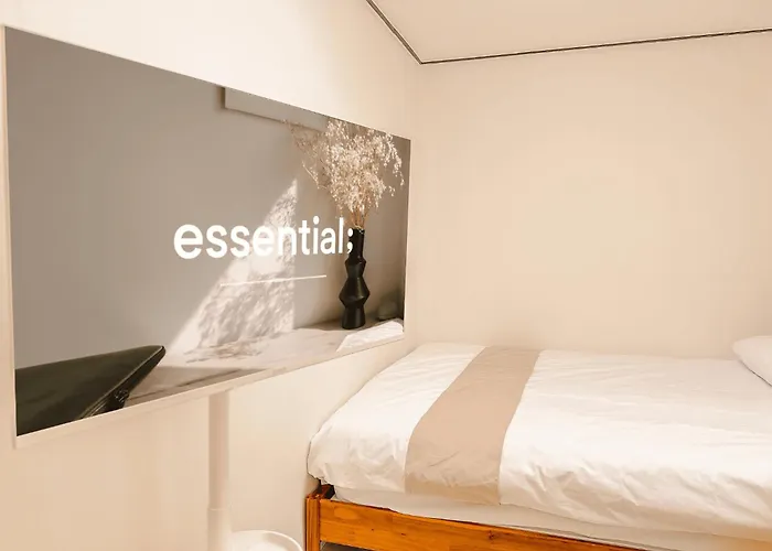 Haebangchon, Itaewon Street, Sinheung Market, Namsan Tower, 15 Minutes To Hongdae,the Still House Yongsan * Seúl